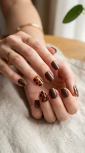 Tortoiseshell Accent Nails