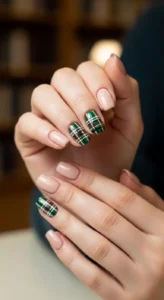 Plaid Accent Nails